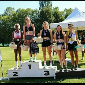 69273229_715909755524717_95014043911192576_n